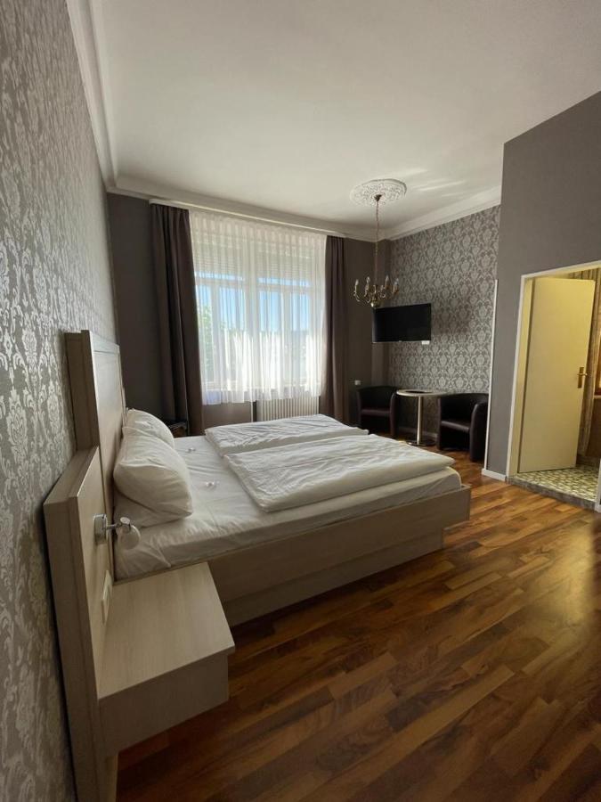 Doppelzimmer mit Flussblick